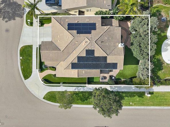 2588 Ingleton Avenue, Carlsbad CA 92009