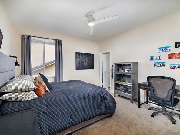 2588 Ingleton Avenue, Carlsbad CA 92009