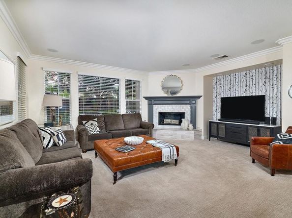 2588 Ingleton Avenue, Carlsbad CA 92009