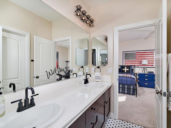 2588 Ingleton Avenue, Carlsbad CA 92009