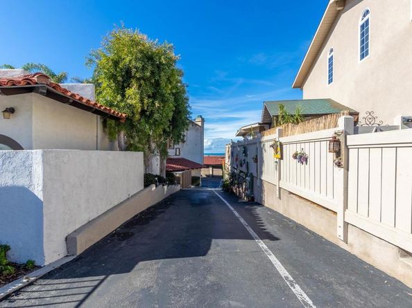 268 Avenida Montalvo 2, San Clemente CA 92672