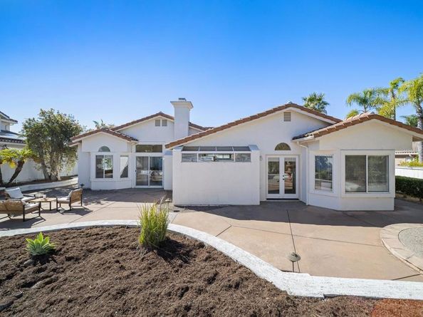 326 Justina Drive, Oceanside CA 92057