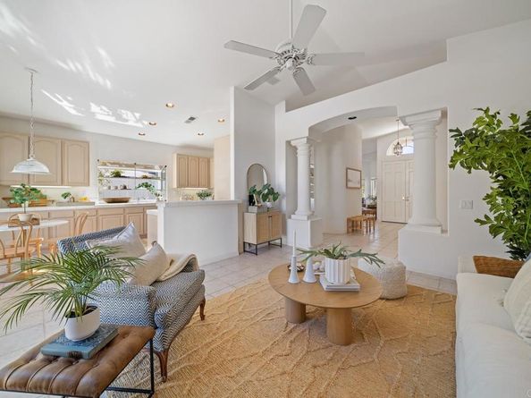 326 Justina Drive, Oceanside CA 92057