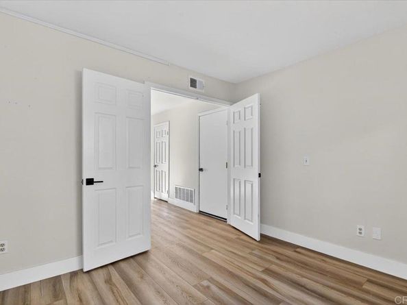 135 Neptune Place, Escondido CA 92026