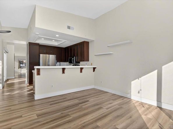 135 Neptune Place, Escondido CA 92026