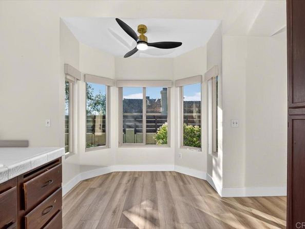 135 Neptune Place, Escondido CA 92026