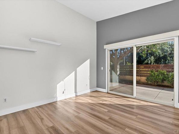 135 Neptune Place, Escondido CA 92026