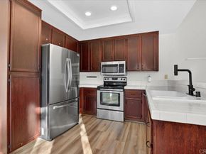 135 Neptune Place, Escondido CA 92026