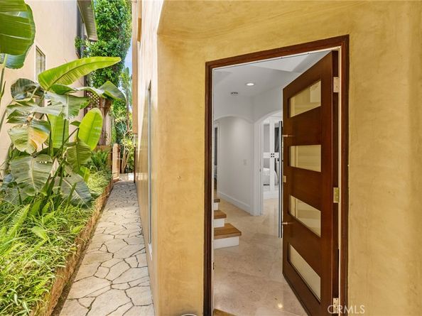 1165 Noria Street, Laguna Beach CA 92651
