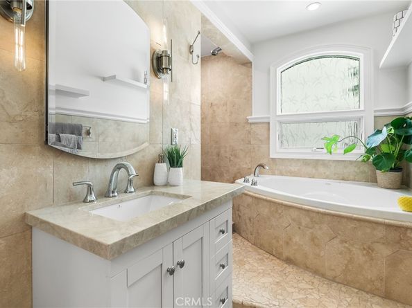 1165 Noria Street, Laguna Beach CA 92651