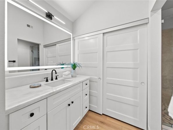 31 Mirador 34, Irvine CA 92612