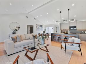 1160 S Lucerne Boulevard, Los Angeles CA 90019