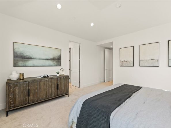 173 Somera, Irvine CA 92602