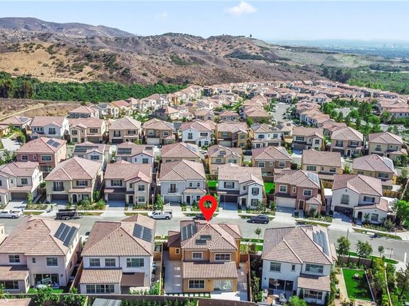 173 Somera, Irvine CA 92602