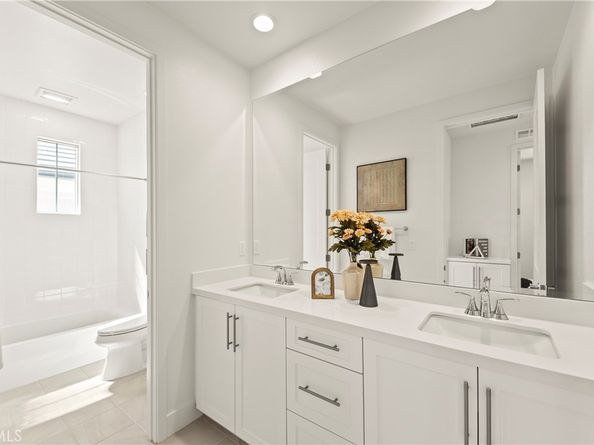 173 Somera, Irvine CA 92602