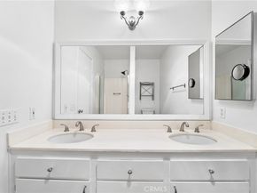 22 Silkleaf, Irvine CA 92614