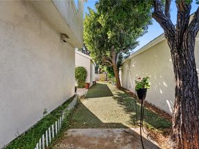 22 Silkleaf, Irvine CA 92614