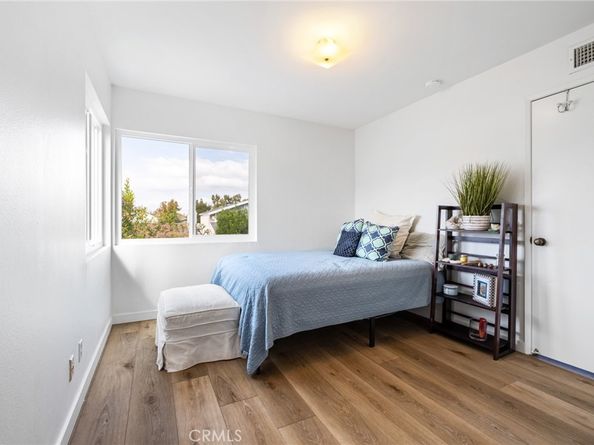 22 Silkleaf, Irvine CA 92614