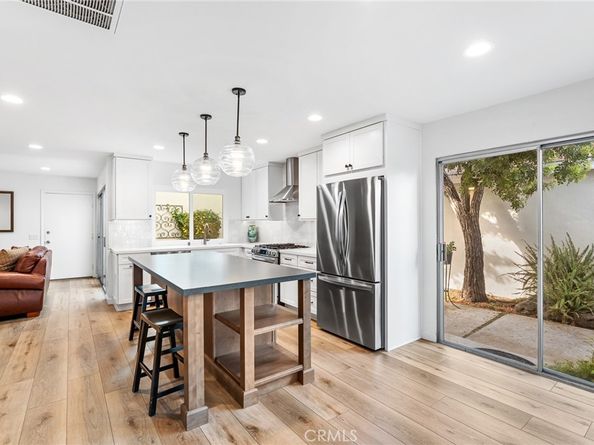 22 Silkleaf, Irvine CA 92614