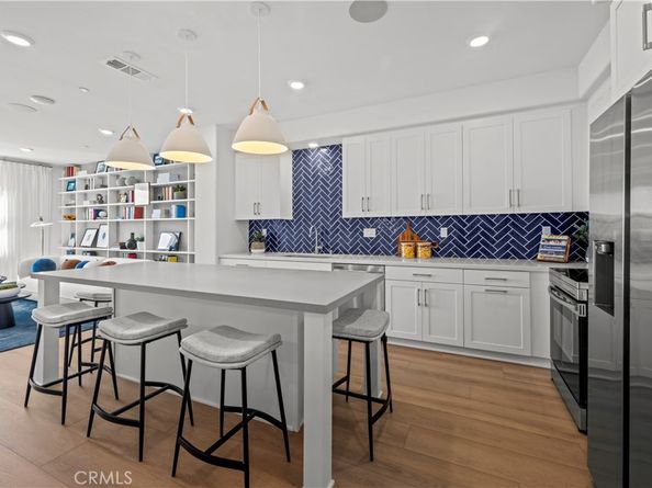 121 Evergreen Lane, Claremont CA 91711