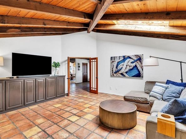 210 W Avenida Gaviota, San Clemente CA 92672