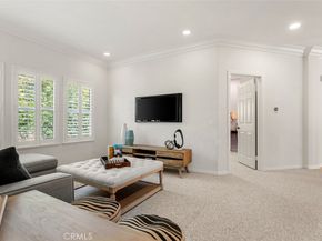 27153 Woodbluff Rd, Laguna Hills CA 92653