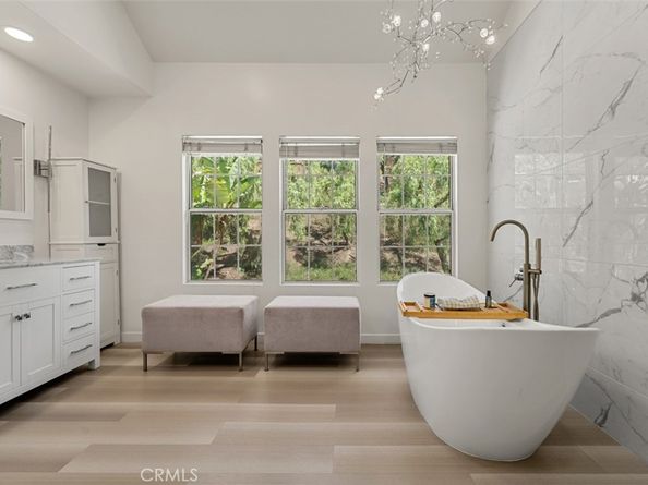 27153 Woodbluff Rd, Laguna Hills CA 92653