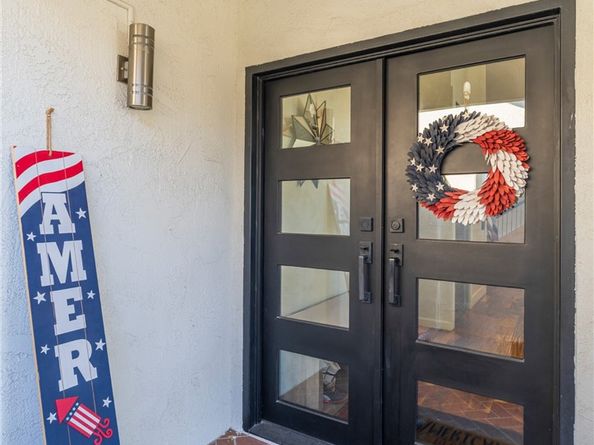 3962 Mistral Drive, Huntington Beach CA 92649