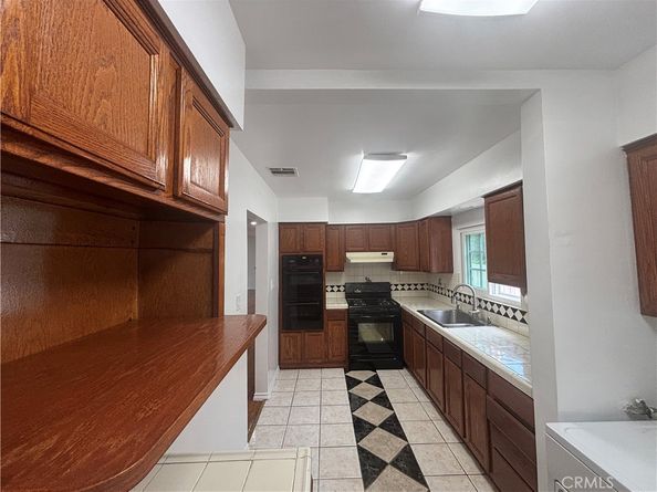 5448 W 116th Street, Inglewood CA 90304