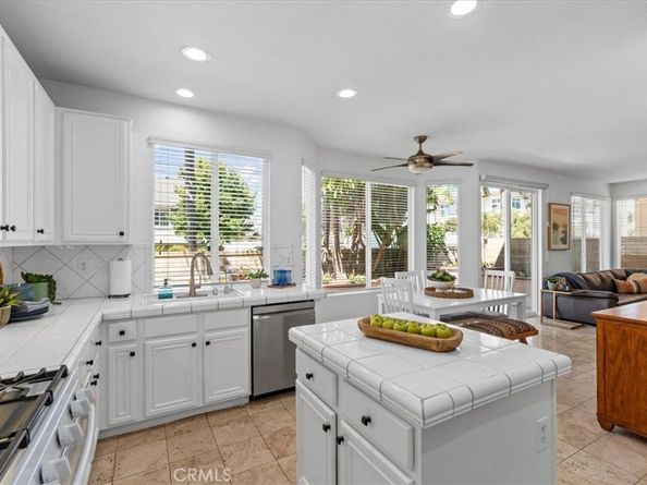 7827 Orchid Drive, Huntington Beach CA 92648