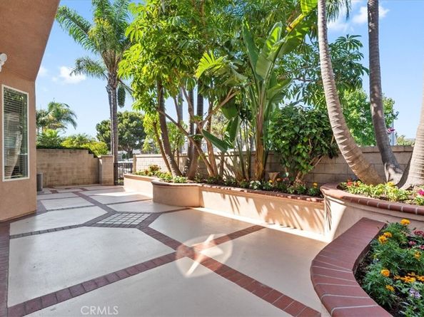 7827 Orchid Drive, Huntington Beach CA 92648
