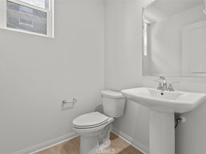 5868 Linden Ave Avenue 6, Long Beach CA 90805