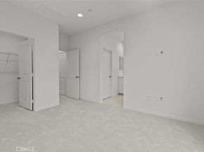 5868 Linden Ave Avenue 6, Long Beach CA 90805