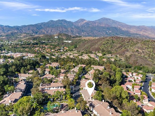 98 Tierra Montanosa, Rancho Santa Margarita CA 92688