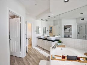 4165 Warner Avenue 202, Huntington Beach CA 92649