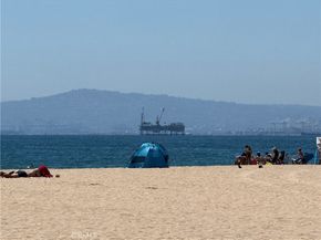 4165 Warner Avenue 202, Huntington Beach CA 92649