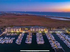 4165 Warner Avenue 202, Huntington Beach CA 92649