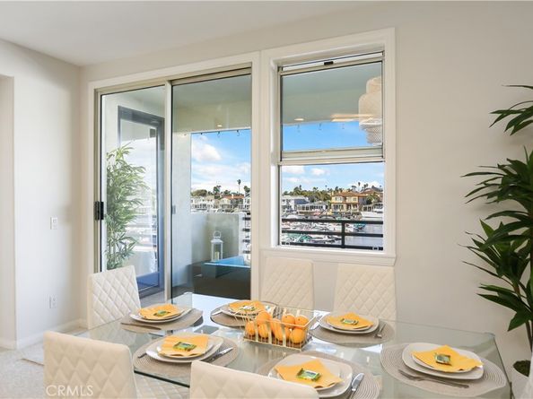 4165 Warner Avenue 202, Huntington Beach CA 92649