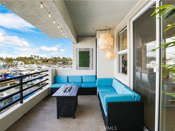 4165 Warner Avenue 202, Huntington Beach CA 92649