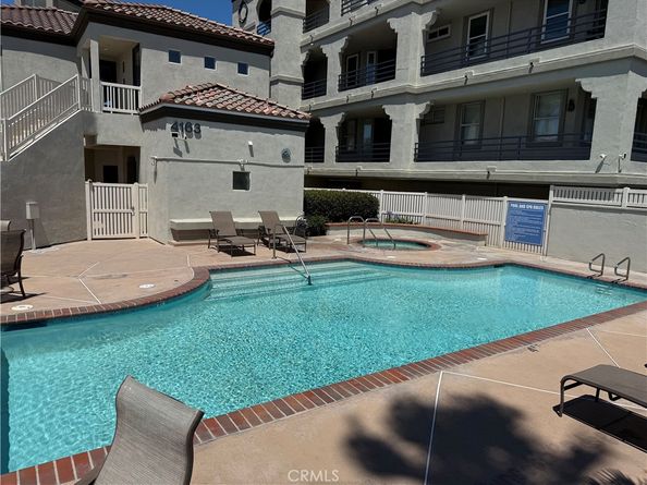 4165 Warner Avenue 202, Huntington Beach CA 92649