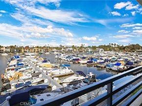 4165 Warner Avenue 202, Huntington Beach CA 92649