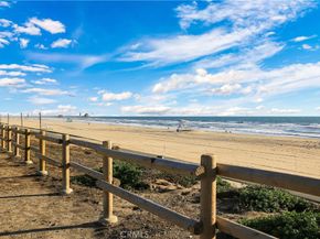 4165 Warner Avenue 202, Huntington Beach CA 92649