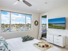 4165 Warner Avenue 202, Huntington Beach CA 92649