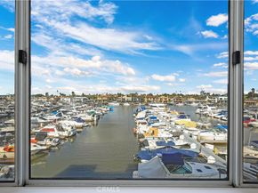 4165 Warner Avenue 202, Huntington Beach CA 92649