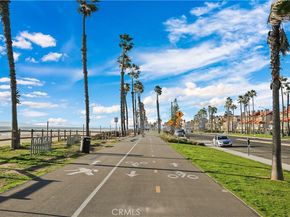 4165 Warner Avenue 202, Huntington Beach CA 92649