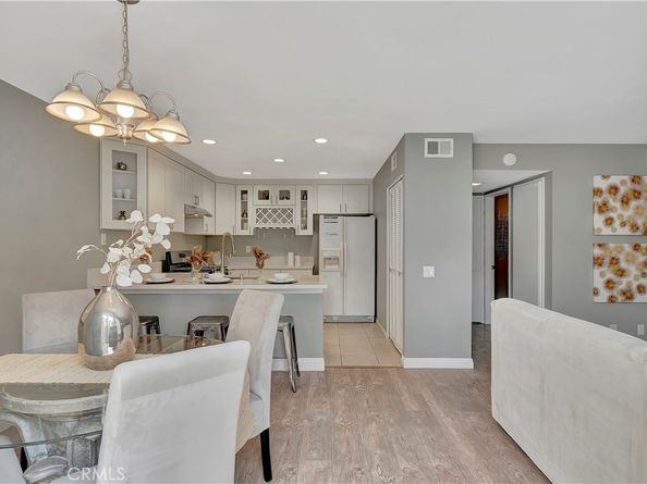 17 Oxford 28, Irvine CA 92612