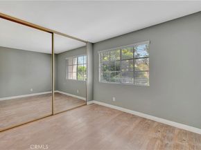 17 Oxford 28, Irvine CA 92612