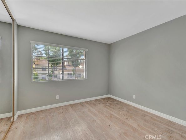 17 Oxford 28, Irvine CA 92612