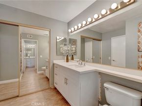 17 Oxford 28, Irvine CA 92612