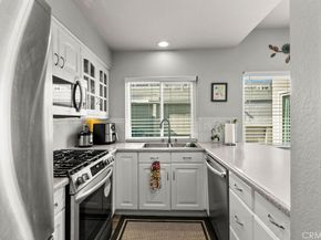 2961 S Fairview B, Santa Ana CA 92704